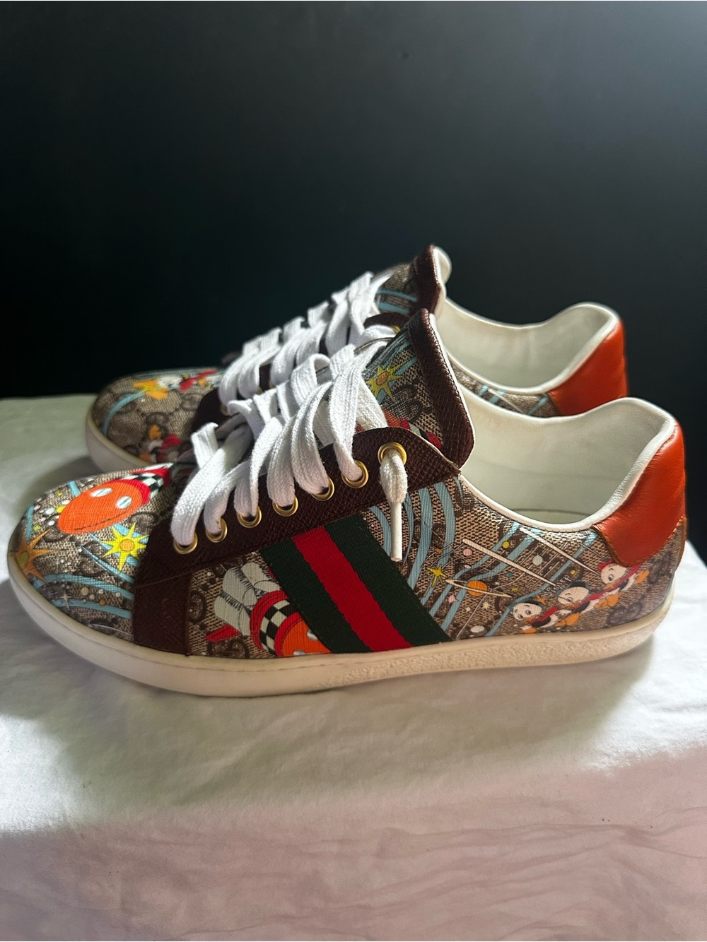 Gucci Brown Multicolor Printed Leather Sneakers with Green-Red Stripe